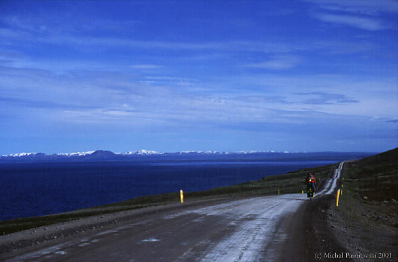 108 Husavik penisula.jpg (38 KB)