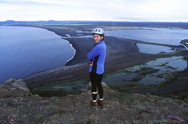 111 Husavik penisula east-before downhill.jpg (57 KB)