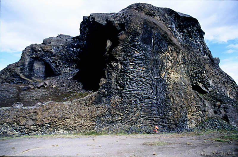123 Jokulsargljufur-rock.jpg (103 KB)