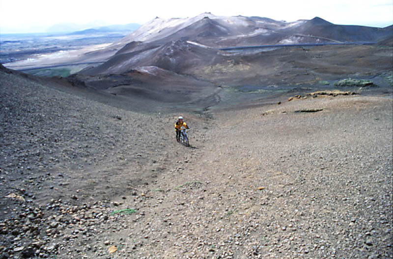 304 Myvatn-going to Krafla.jpg (87 KB)
