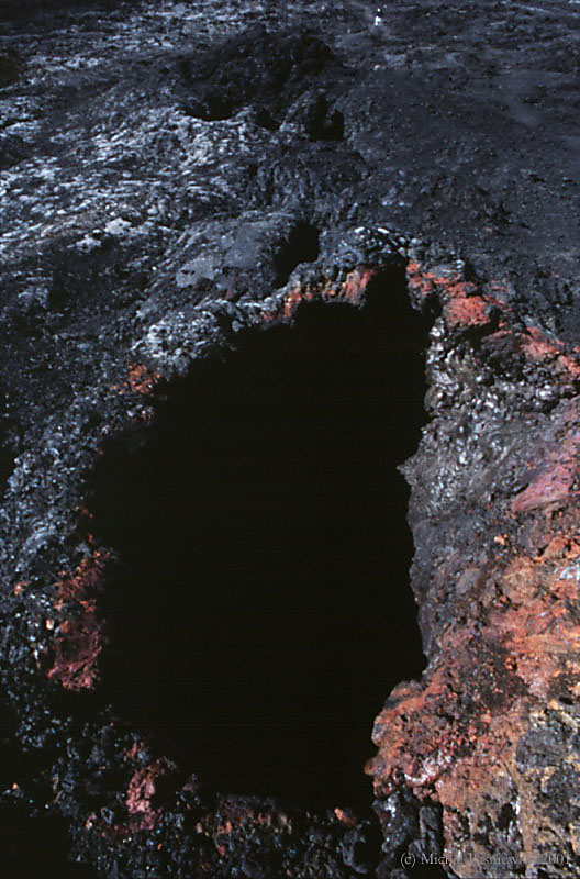 310v Krafla-lava field.jpg (111 KB)