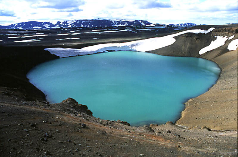 314 Krafla-Viti crater lake.jpg (67 KB)