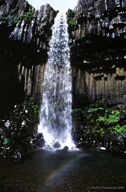 403v Skaftafell-Svertifoss.jpg (112 KB)