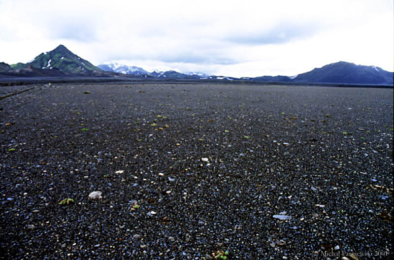 618 Landmannalaugar track-Desert.jpg (94 KB)