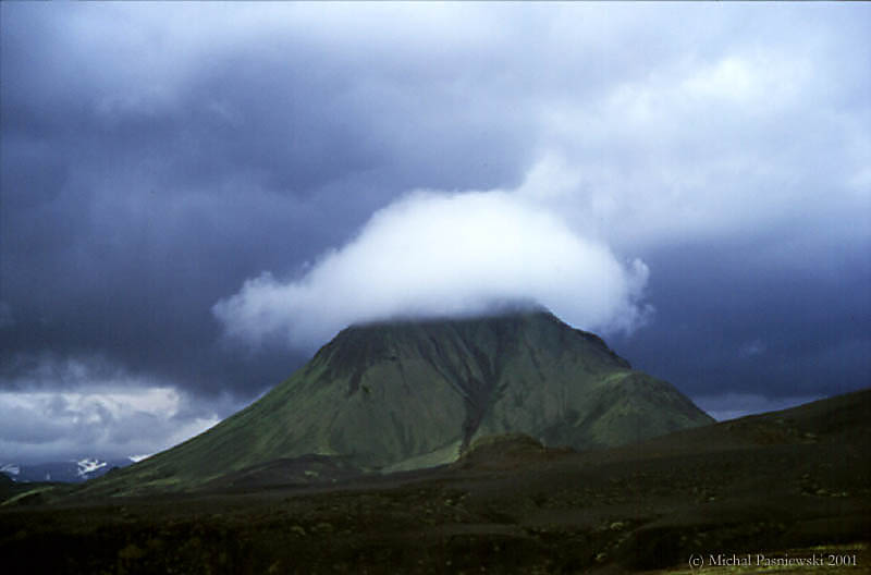 625 Landmannalaugar track-Near Emstrur hut.jpg (30 KB)