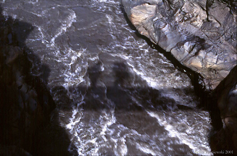 627 Landmannalaugar track-Fremri-Emstrua footbridge.jpg (79 KB)