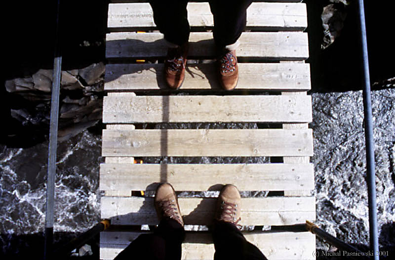 628 Landmannalaugar track-Fremri-Emstrua footbridge.jpg (80 KB)