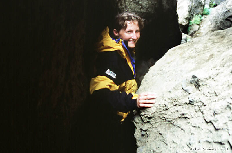 703 Landmannalaugar track-Porsmork 'caves'.jpg (49 KB)