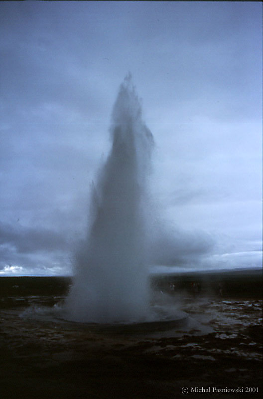 732v Stokkur geysir.jpg (43 KB)
